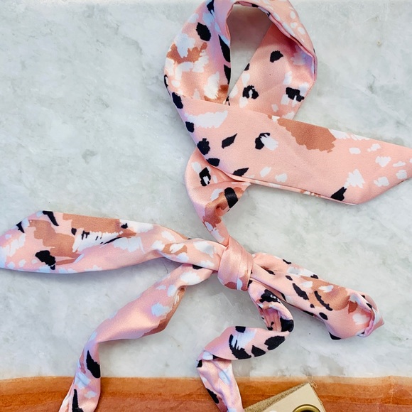 Anthropologie • Jules Floret Tie Ribbon Necklace - Picture 4 of 7